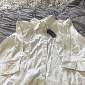 Banana Republic Classic White Button-Down Shirt